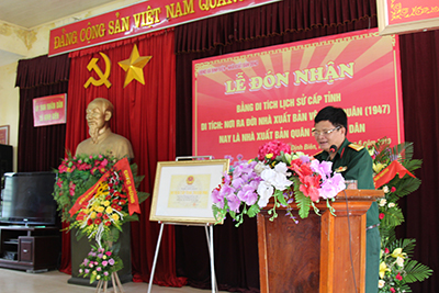 Nhà xuất bản Quân đội nhân dân  đón nhận Bằng di tích Nơi ra đời tại ATK Định Hóa, Thái Nguyên