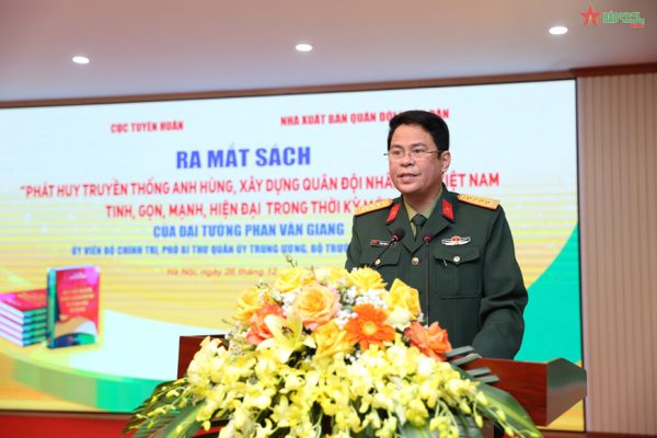 Ra mắt sách của Đại tướng Phan Văn Giang về xây dựng Quân đội nhân dân Việt Nam trong thời kỳ mới