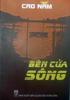 Bên cửa sông