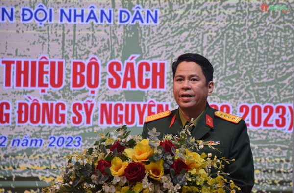Ra mắt bộ sách về Trung tướng Đồng Sỹ Nguyên