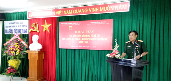 Khai mạc trại sáng tác văn học về đề tài “lực lượng vũ trang - chiến tranh cách mạng” năm 2017